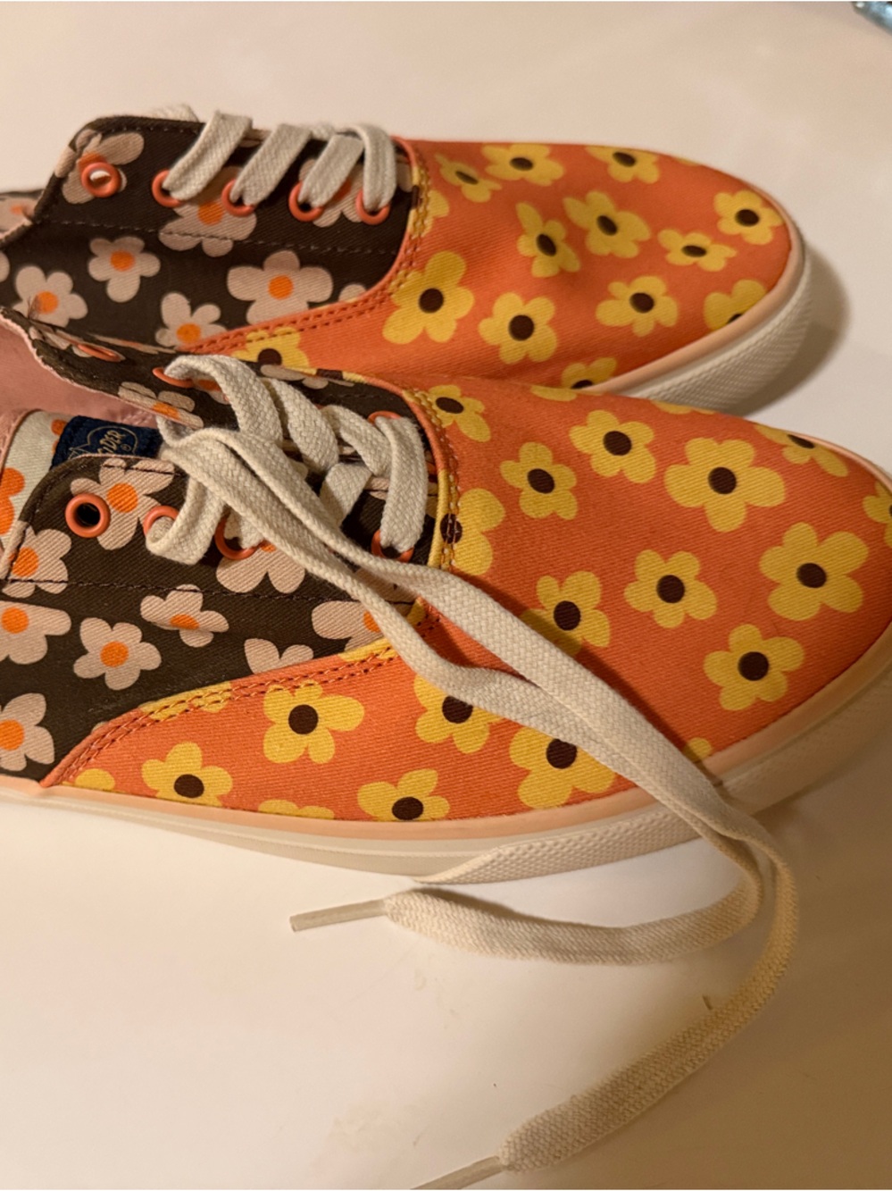 Sperry Orange and Brown Floral Canvas Boat Shoes